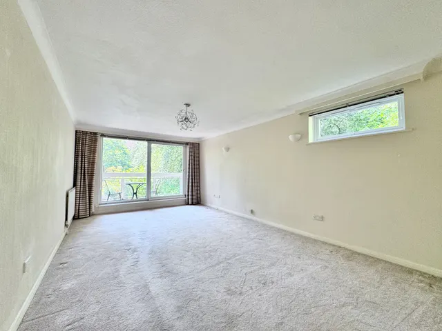 Branksome Wood Road, BH4, photo 2