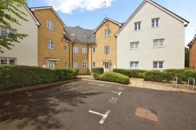 Brick Kiln Road, ROMFORD, Essex, RM3, photo 1