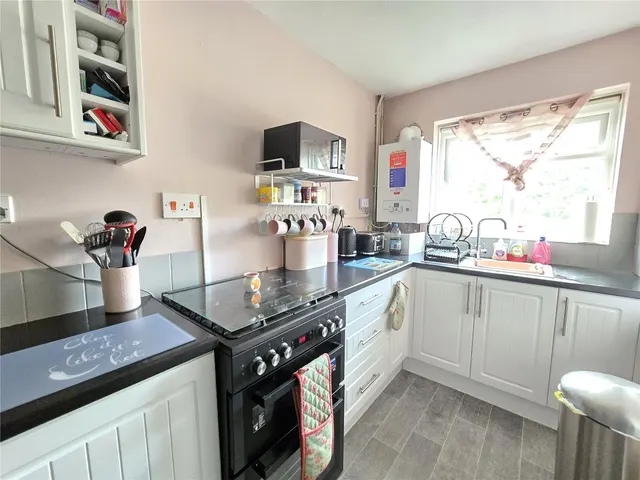 Photo 3 — Carlcroft, Wilnecote, Tamworth, Staffordshire, B77