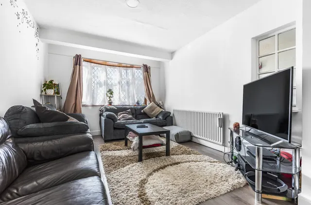 Honeycroft Hill, Uxbridge, UB10, photo 2