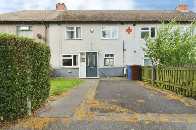 Harrison Drive, Colne, Lancashire, BB8, photo 1