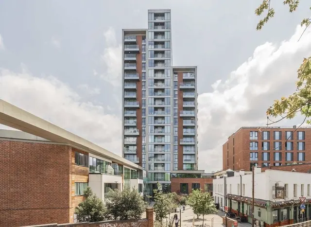 Corsican Square, Bow, E3, photo 1
