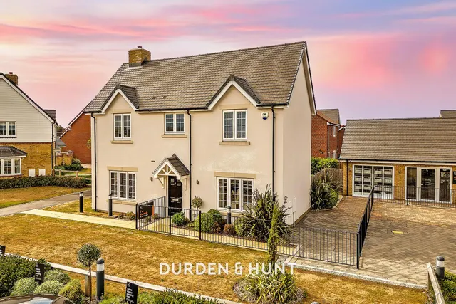 Cinderpath Way, Great Bentley, CO7, photo 1