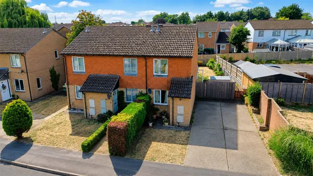 Charlville Drive, Calcot, RG31, photo 1