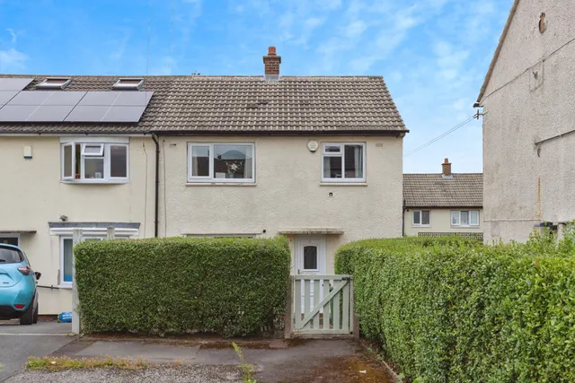 Marlow Close, Huddersfield, photo 1