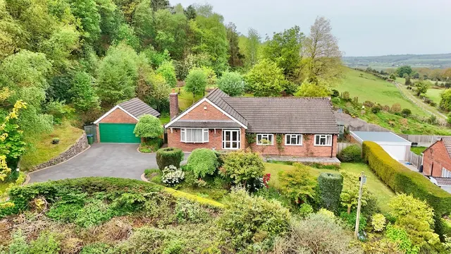 Heather View Park Drive, Cheadle, ST10, photo 1