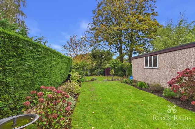 Armley Grange Mount, Leeds, LS12, photo 3