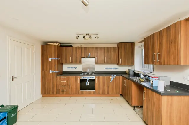 Balata Way, Burton-On-Trent, DE13, photo 3