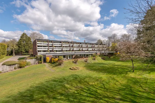 Bancroft Court, Reigate, RH2, photo 2