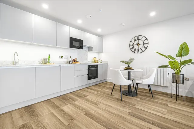 Church Grove, Hampton Wick, KT1, photo 1