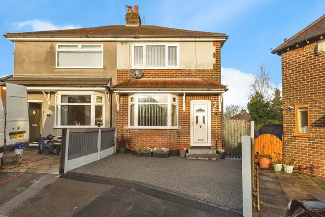 Strathmore Avenue, Denton, Manchester, M34, photo 1