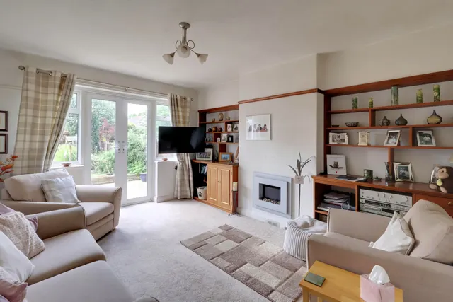 Photo 2 — Devonshire Way, Croydon, Croydon, CR0 8BR