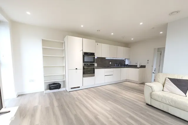 Fully Furnished 2-Bedroom Apartment w, photo 1