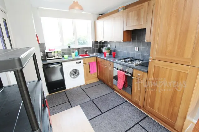 Viewings, B16, photo 3