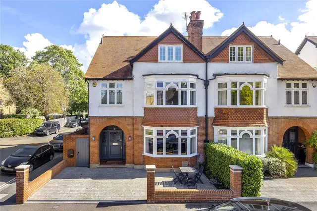 Photo 2 — Curzon Road, Weybridge, Surrey, KT13 8UW