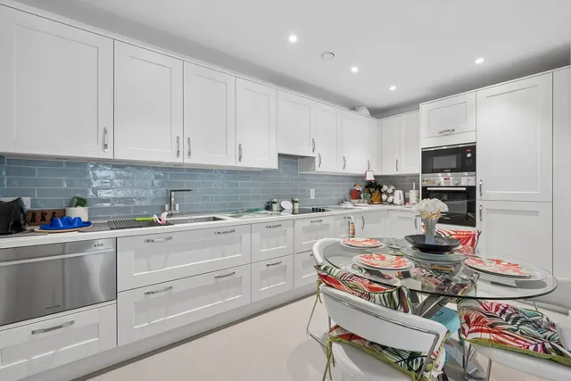 Wilmslow, SK9, photo 1