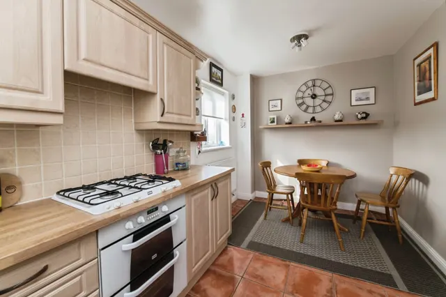 Swain Close, Axminster, EX13, photo 3