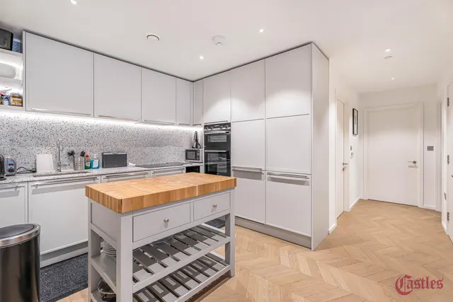 Farnfield Close, N8, photo 3