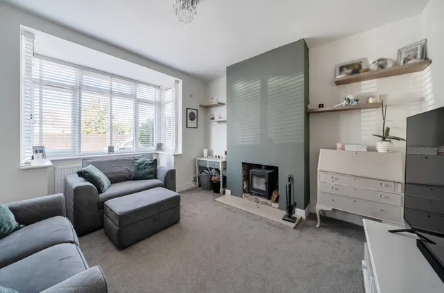 Photo 3 — Coronation Road, Aldershot, GU11 3PY