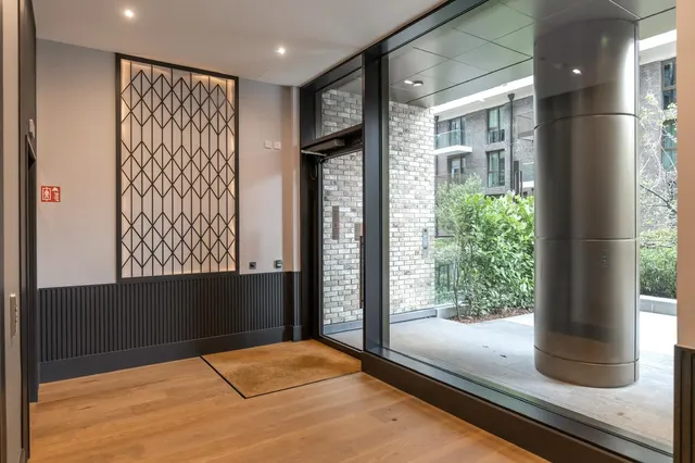 Merino Gardens, E1W, photo 3