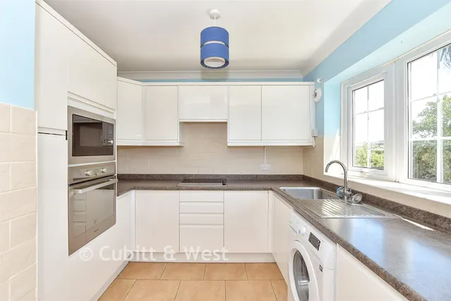 Horsefield Road, Selsey, PO20, photo 3