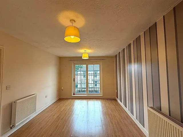 Albert Road, B79, photo 3