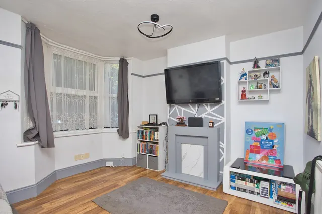 Heathfield Avenue, Dover, CT16, photo 2
