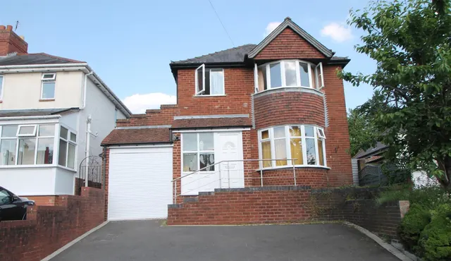 Highfield Crescent, Rowley Regis, photo 1