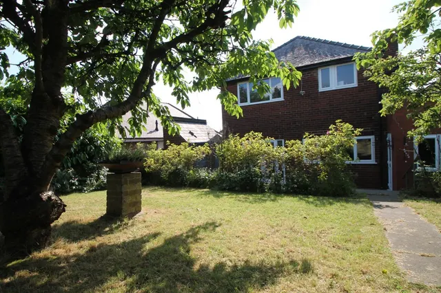 Photo 2 — Highfield Crescent, Rowley Regis
