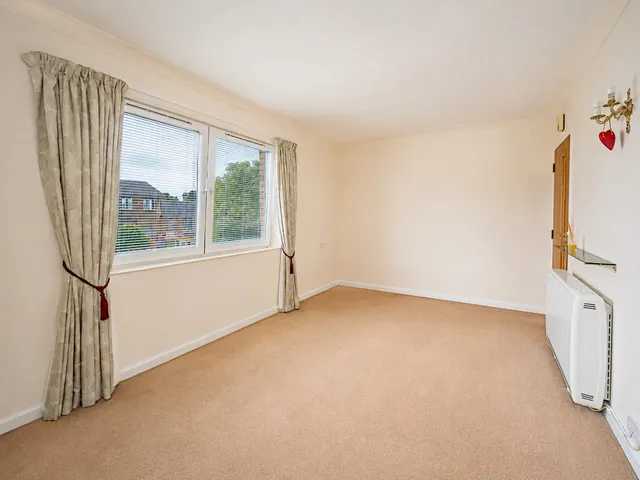 Photo 2 — Hometay House, 2 High Street, Monifieth, DD5 4BN