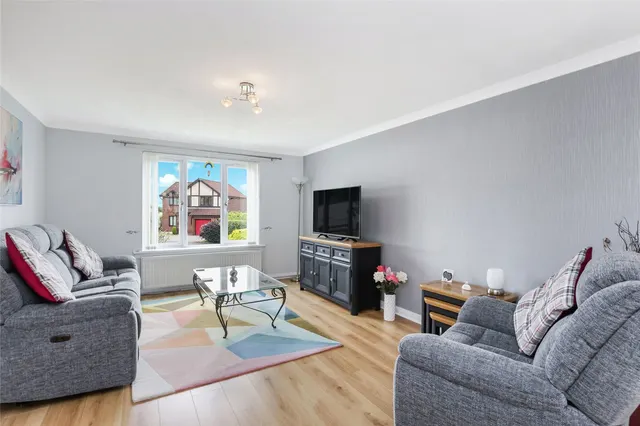 Photo 3 — Muirfield Road, Cumbernauld, Glasgow, North Lanarkshire, G68