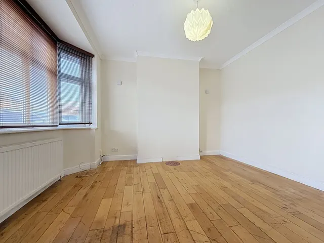 Fieldhouse Road, Leicester, LE4, photo 2