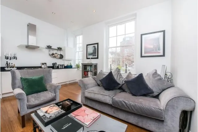 Axminster Road, London, N7, photo 1