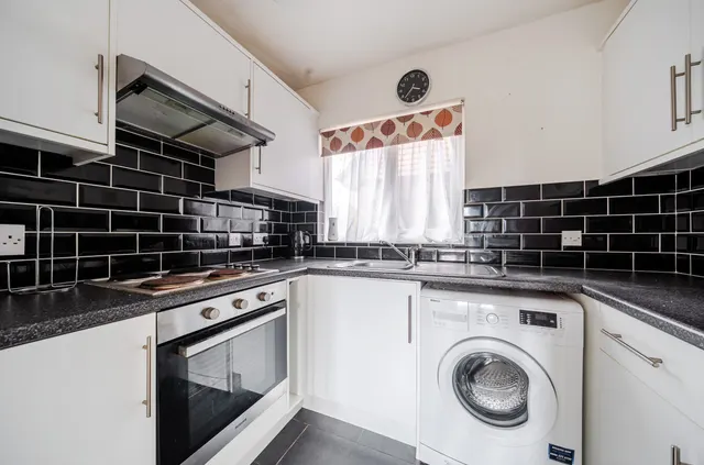 Station Road, East Preston, BN16, photo 2