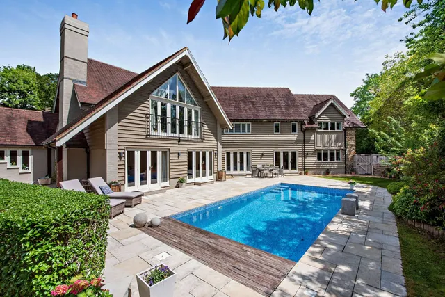 Cedar Drive, Pangbourne, Berkshire, RG8 7BH, photo 1