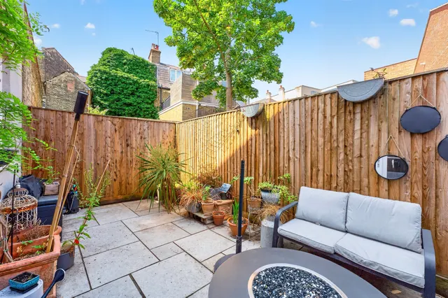 Dukes Mews, London, N10, photo 3