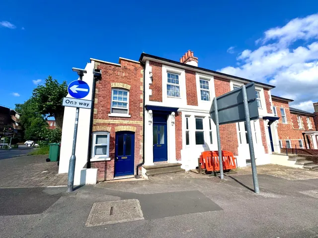 New Road, Basingstoke, RG21 7PW, photo 1