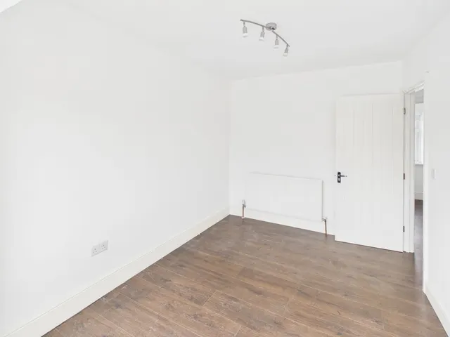 Levine Avenue, Blackpool, FY4, photo 2