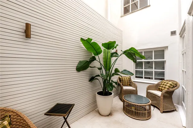 Bolton Street, Mayfair, W1J, photo 2