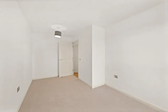 Newport Avenue, London, E14, photo 2