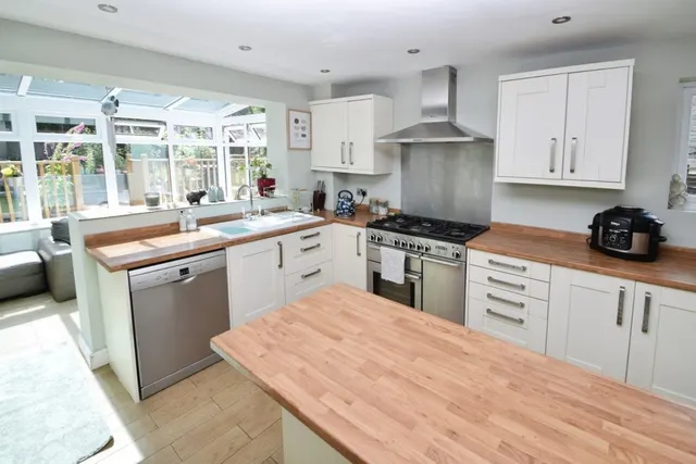 Photo 3 — Shann, Keighley, West Yorkshire