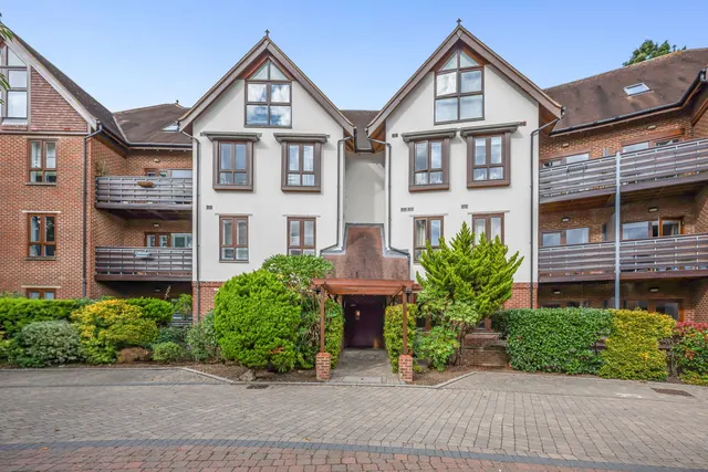 Ashbourne Gardens, Hertford, SG13, photo 1