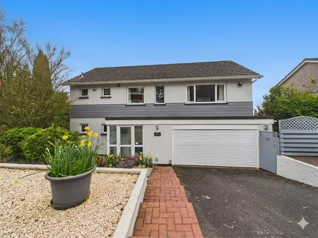 Powisland Drive, Derriford, PL6, photo 1