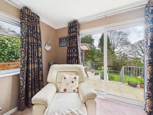 Powisland Drive, Derriford, PL6, photo 3