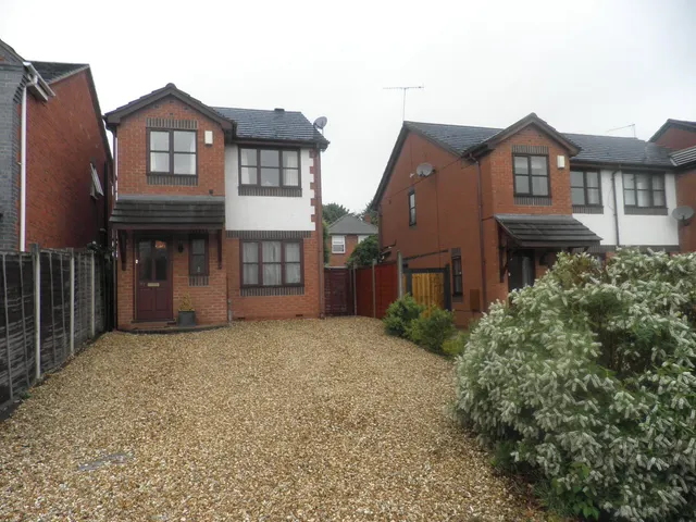 Beauchamp Avenue, KIDDERMINSTER, photo 1