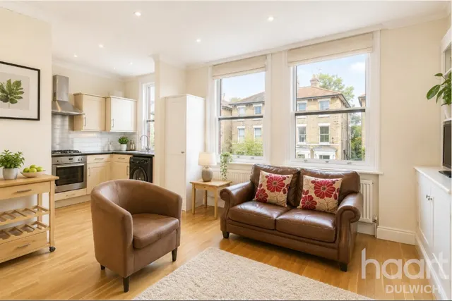 Penford Street, SE5, photo 1