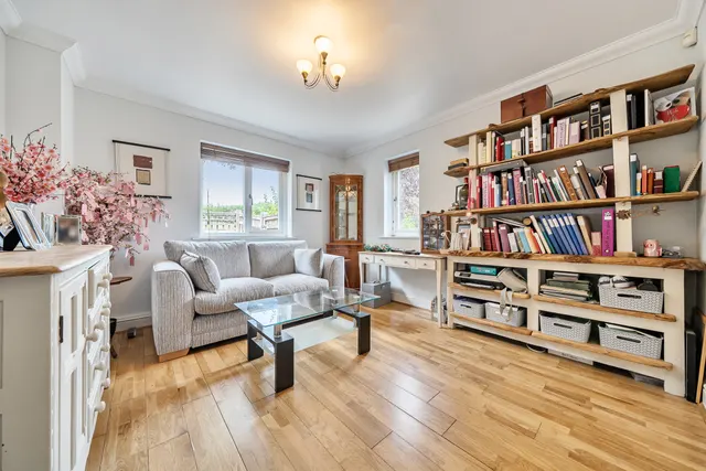 Photo 3 — Peppersgate, Lower Beeding, RH13