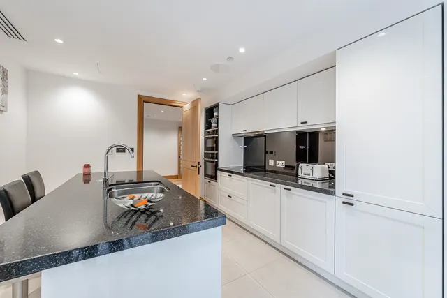 John Islip Street, London, SW1P, photo 3
