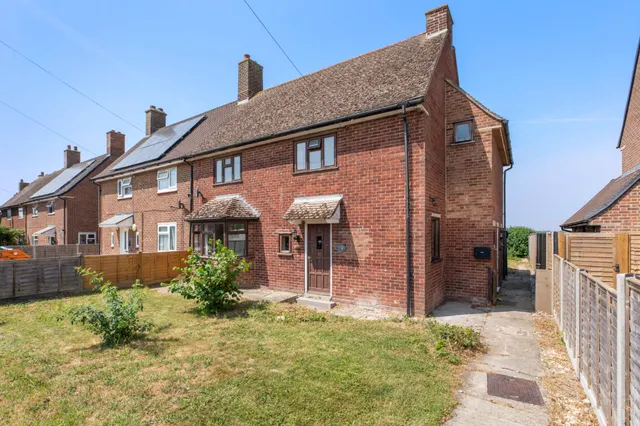 Dukes Close, Shabbington, HP18, photo 1