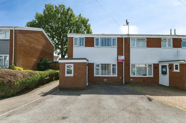 Heals Field, Axminster, EX13, photo 1
